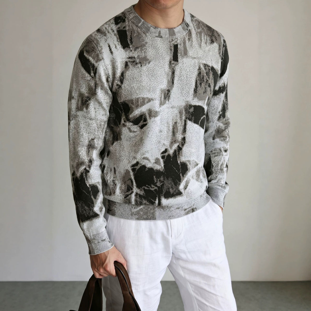 Round neck sweater for men