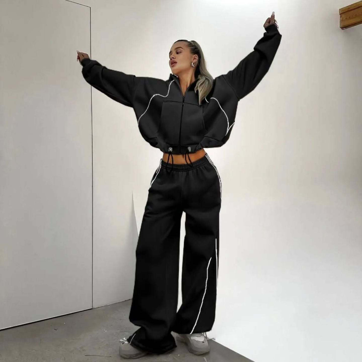 Line Color-block Hooded Zip-up Sweatshirt Set with Loose Straight-leg Pants Two-piece Women's Casual Outfit