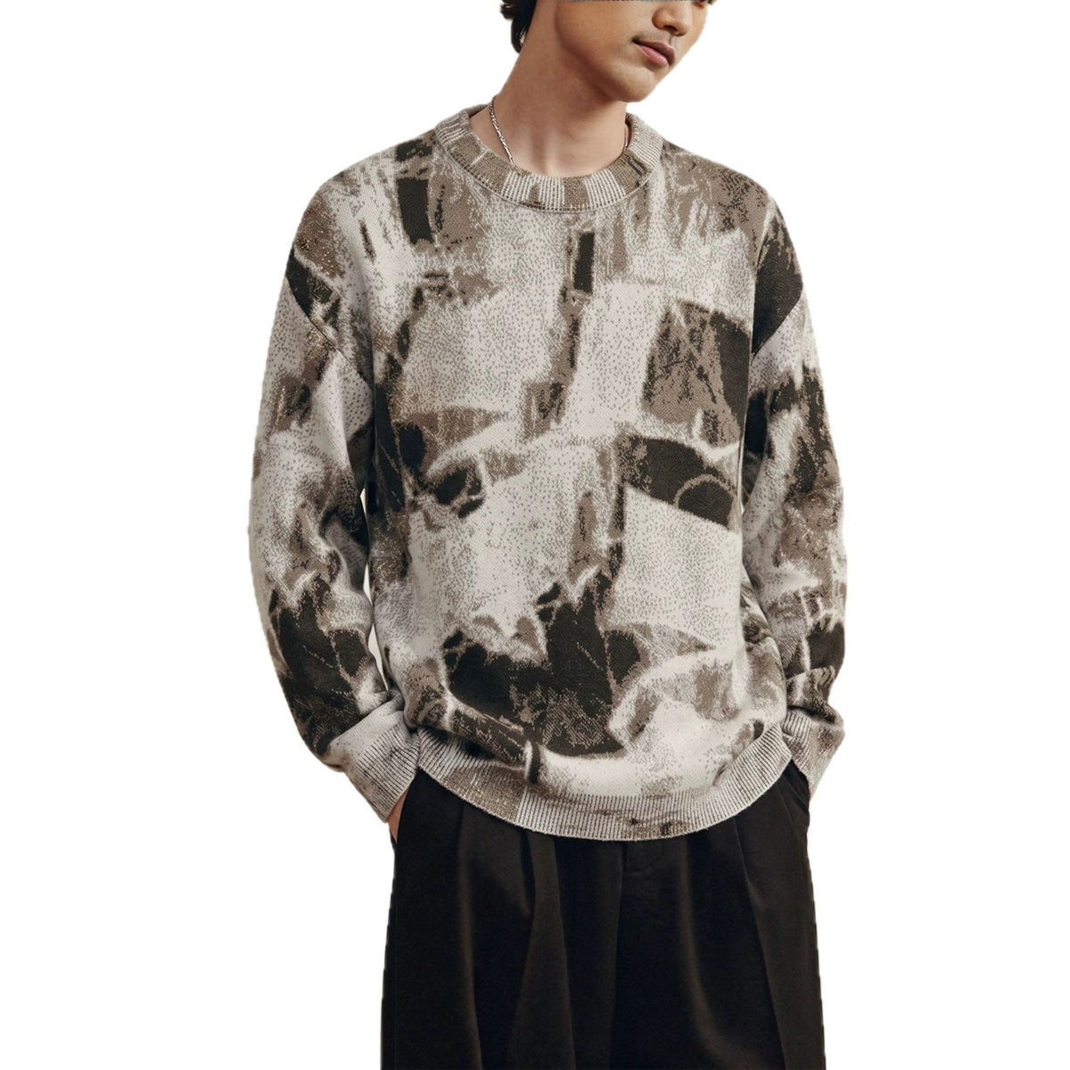 Round neck sweater for men